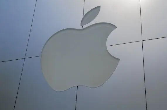 Apple lâche un peu de lest pour préserver son modèle économique