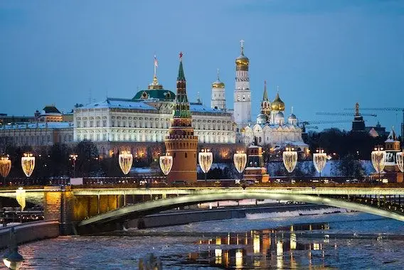 Référendums d’annexion: la Bourse de Moscou chute de 9%
