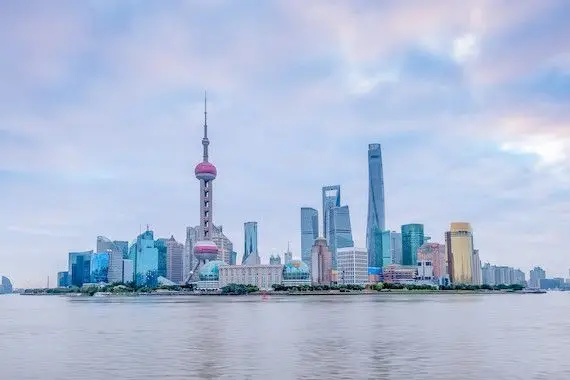 Shanghai assouplit des restrictions pour stimuler l’immobilier
