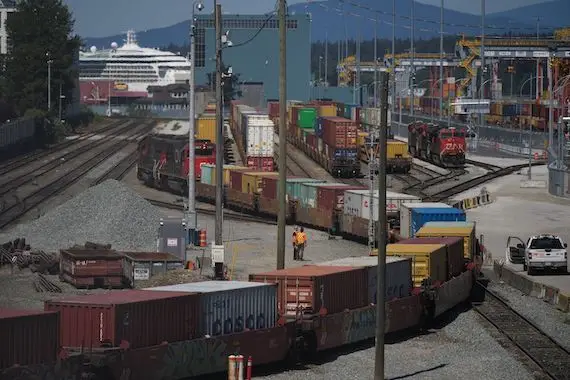 Une grève du rail hausserait les coûts, dit un sondage