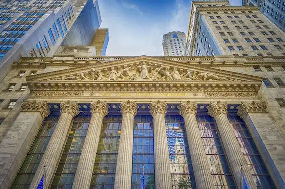 Triple record en clôture à Wall Street pour les indices boursiers