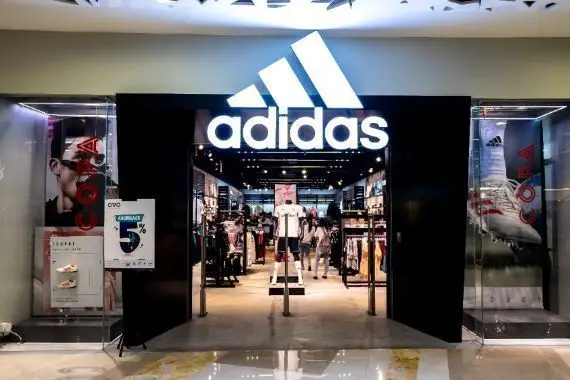 Adidas: enquête «approfondie» sur des allégations de corruption