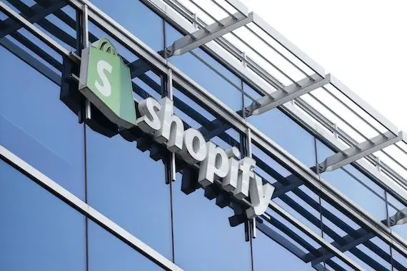Les actionnaires de Shopify approuvent le plan de rémunération