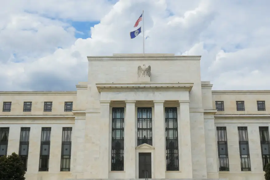 Regards tournés vers septembre à la Fed