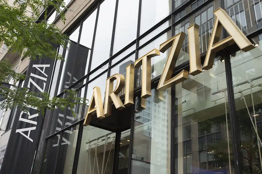 Le détaillant Aritzia rapporte des bénéfices nets de 15,8M$