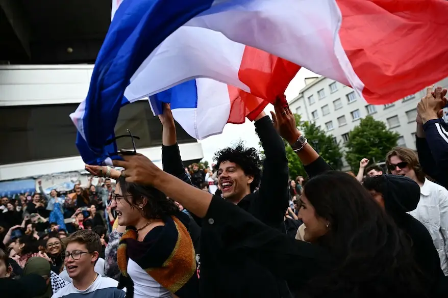 Législatives en France: la gauche en tête va devoir surmonter ses divergences