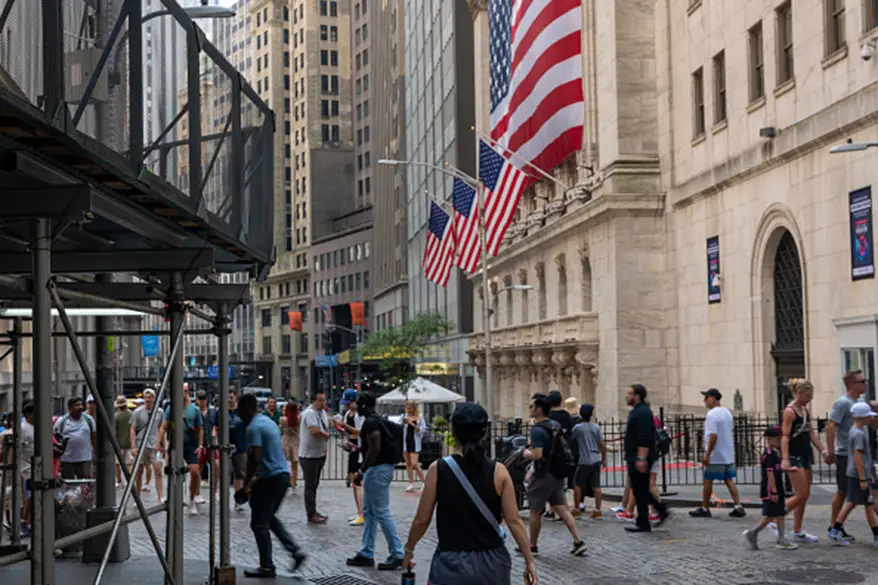 Bourse: Wall Street commence la semaine confiante