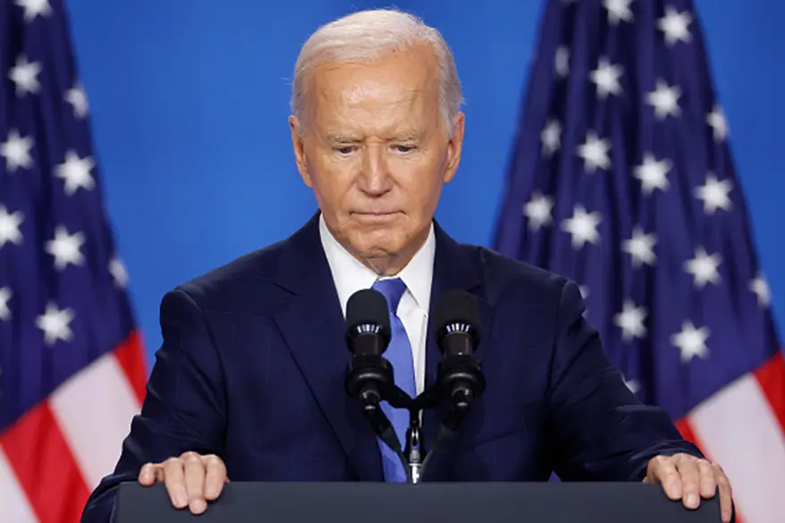 Positif à la COVID-19, Biden dit aller « bien »