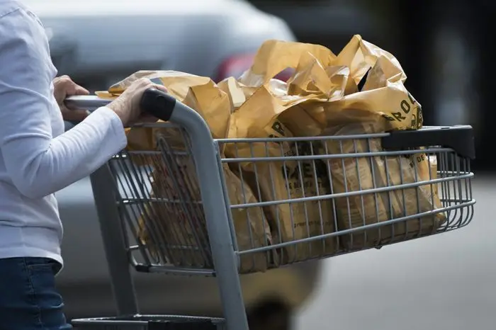 Les sacs en plastique à usage unique désormais interdits en Colombie-Britannique