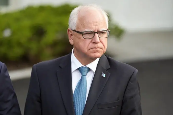 Tim Walz, un atout pour les relations canano-américaines