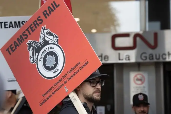 Les négos au CN et au CPKC doivent reprendre après le déclenchement du lock-out