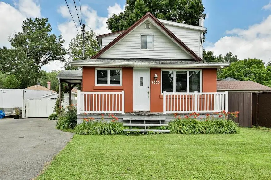 8 maisons en vente à moins de 300 000$ à Laval