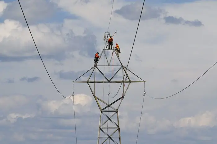 Les bénéfices d’Hydro One en hausse au 2T à 292M$