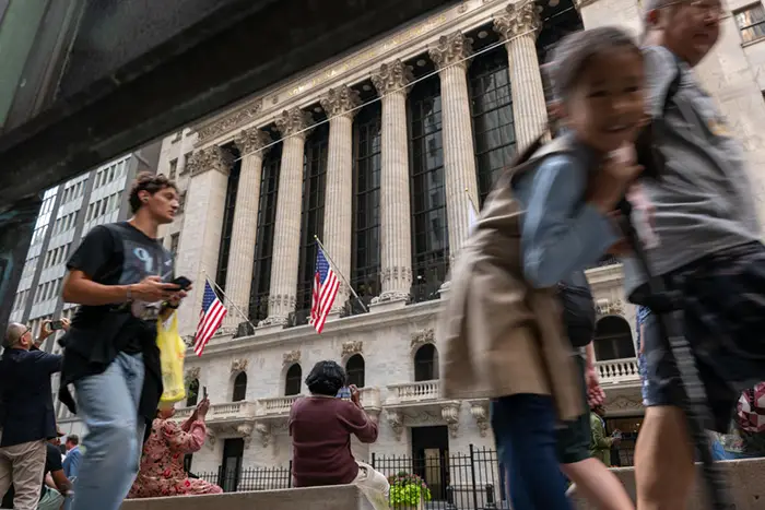 Bourse: Wall Street termine sans direction claire