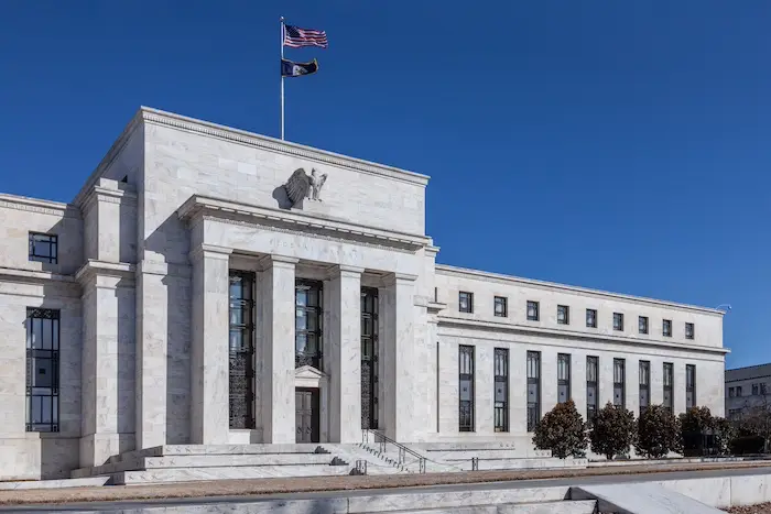 La Fed pourrait être plus timide dans sa prochaine réduction des taux d’intérêts