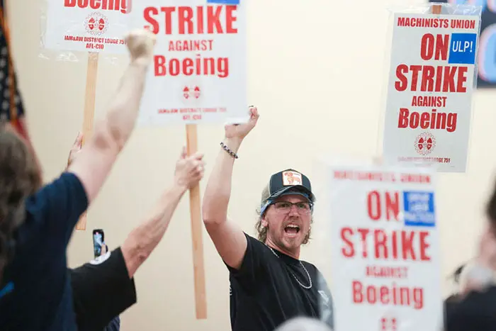 S&P envisage d'abaisser Boeing en catégorie spéculative à cause de la grève