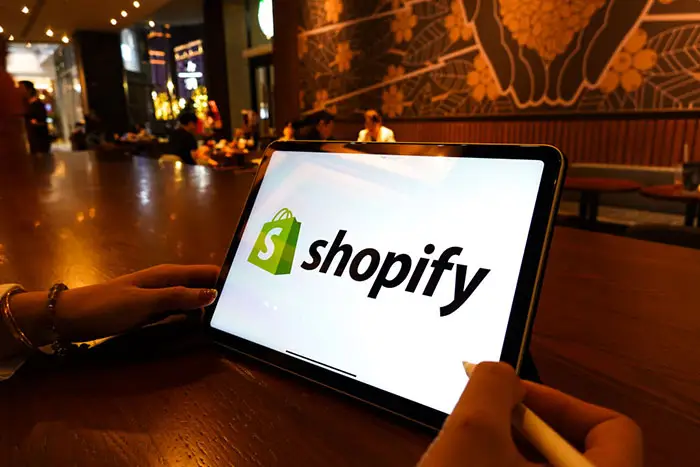 À surveiller: Shopify, Stingray et Groupe Colabor