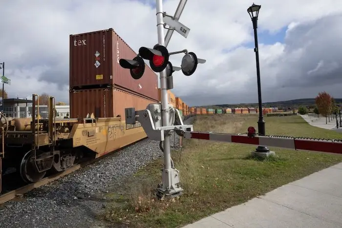 Lac-Mégantic: Ottawa tient le cap malgré l’opposition de Nantes