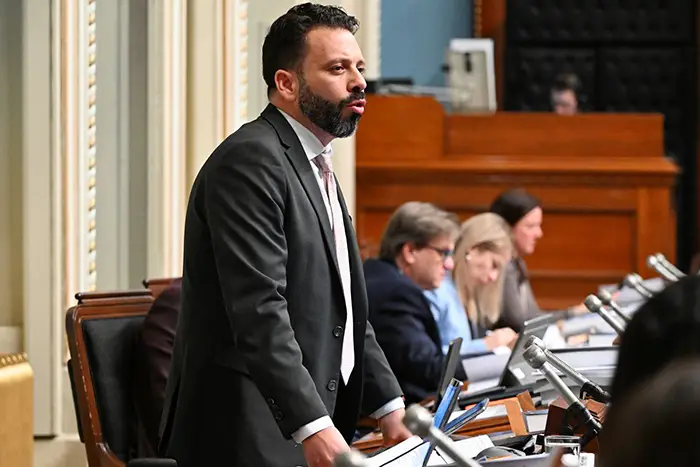 «Je ne considère pas que l’Assemblée nationale et ses membres sont racistes», dit Haroun Bouazzi