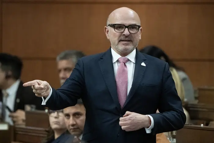 Randy Boissonnault se retire du conseil des ministres