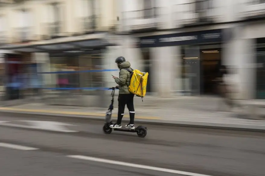 Delivery Hero va salarier ses livreurs à domicile en Espagne